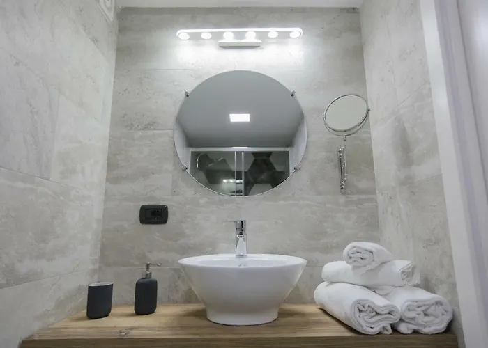 Santa Chiara Loft Апартаменты Неаполь