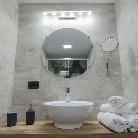 Santa Chiara Loft アパート ナポリ