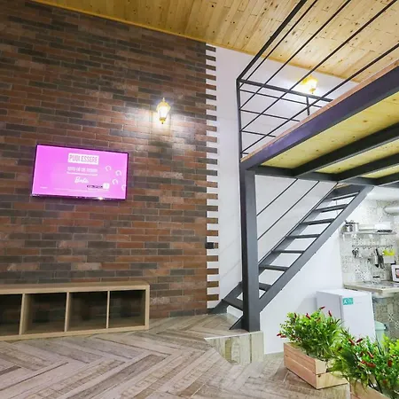 Santa Chiara Loft * ナポリ
