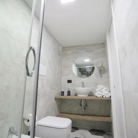 Santa Chiara Loft * ナポリ